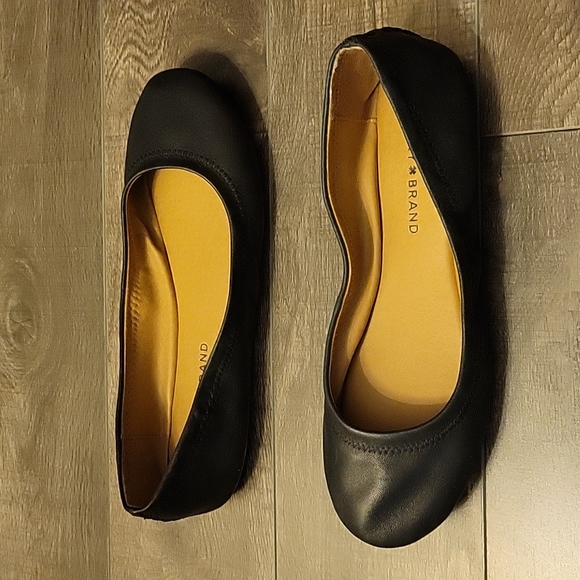 Lucky Brand leather flats size 8 - Picture 2 of 3
